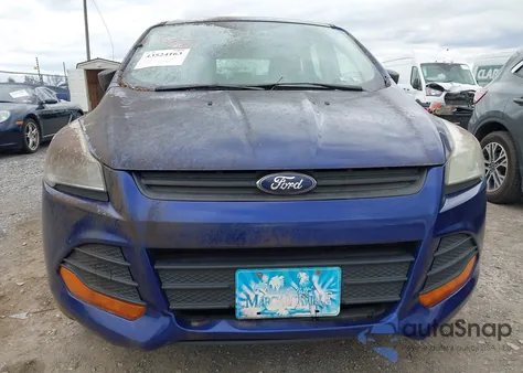2016 Ford Escape S z USA, uszkodzony, nr VIN 1FMCU0F79GUC33864